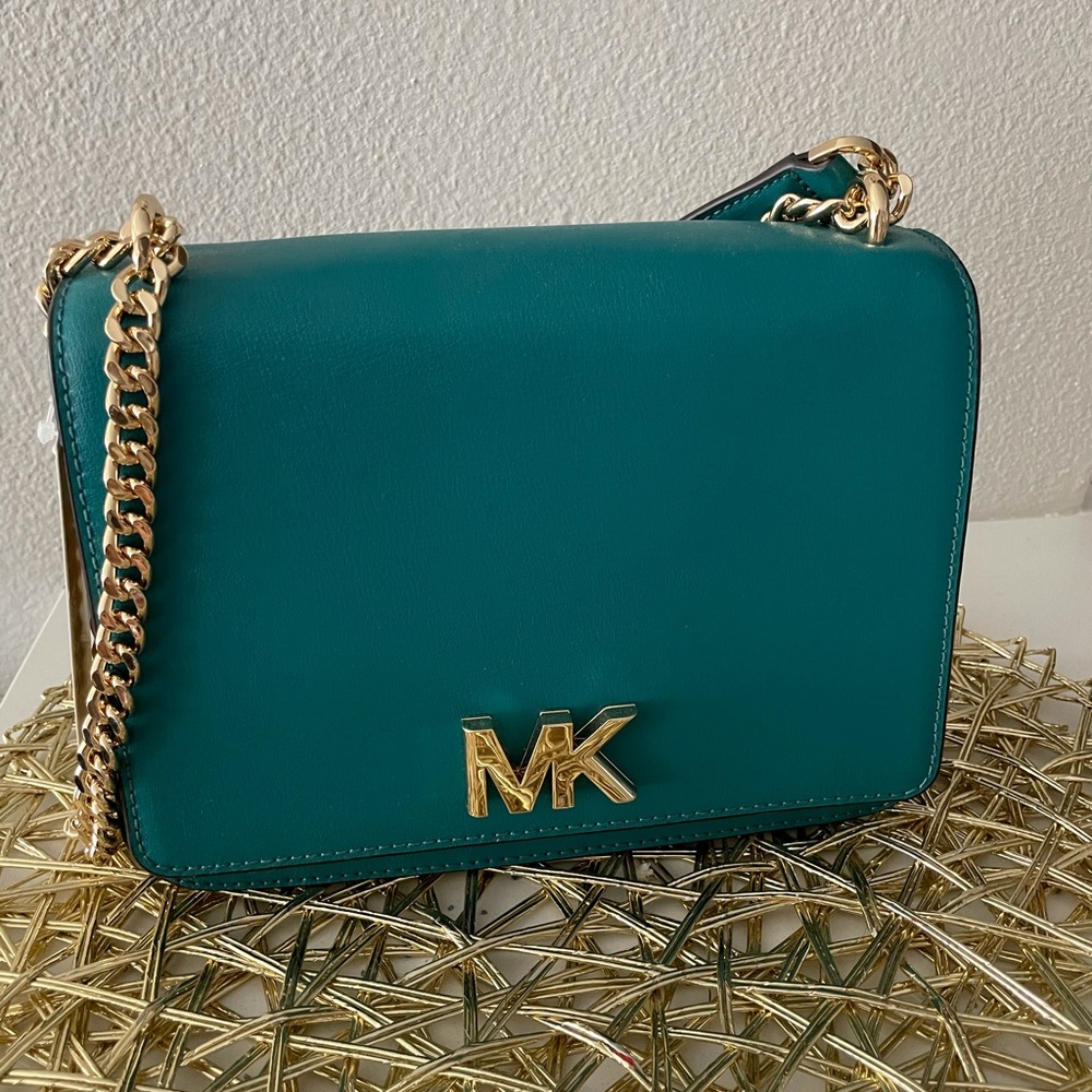 Micheal Kors Mott purse